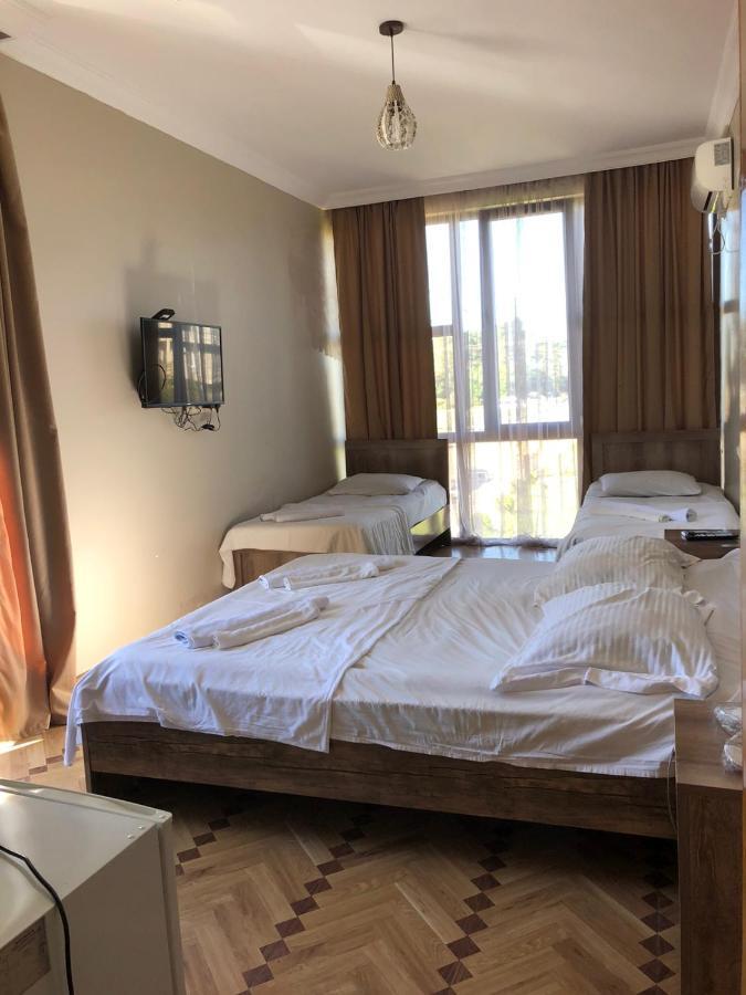 Hotel Guga كوبوليتي المظهر الخارجي الصورة