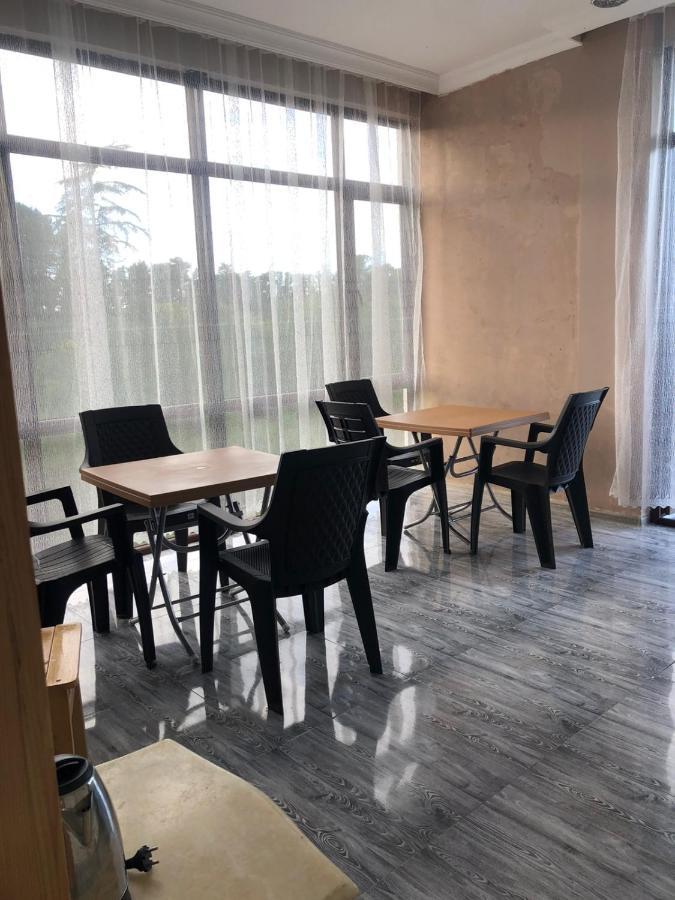 Hotel Guga كوبوليتي المظهر الخارجي الصورة