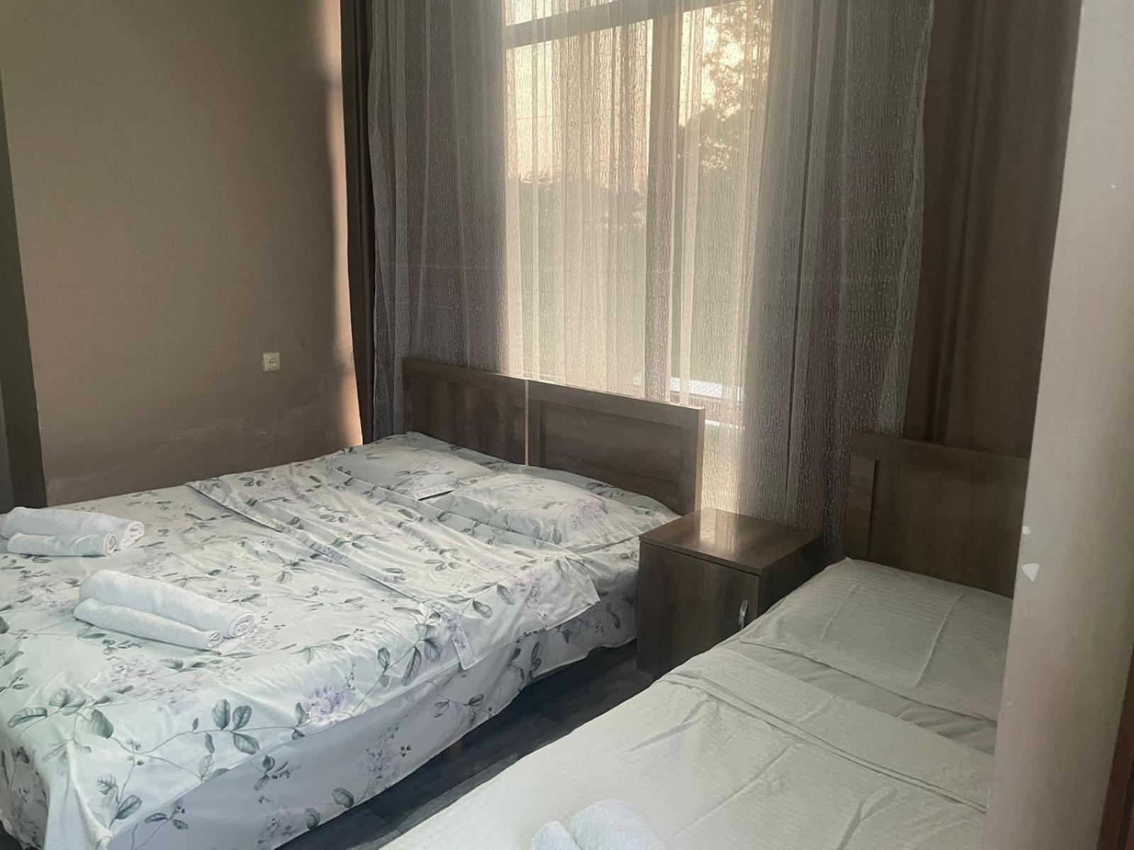 Hotel Guga كوبوليتي المظهر الخارجي الصورة