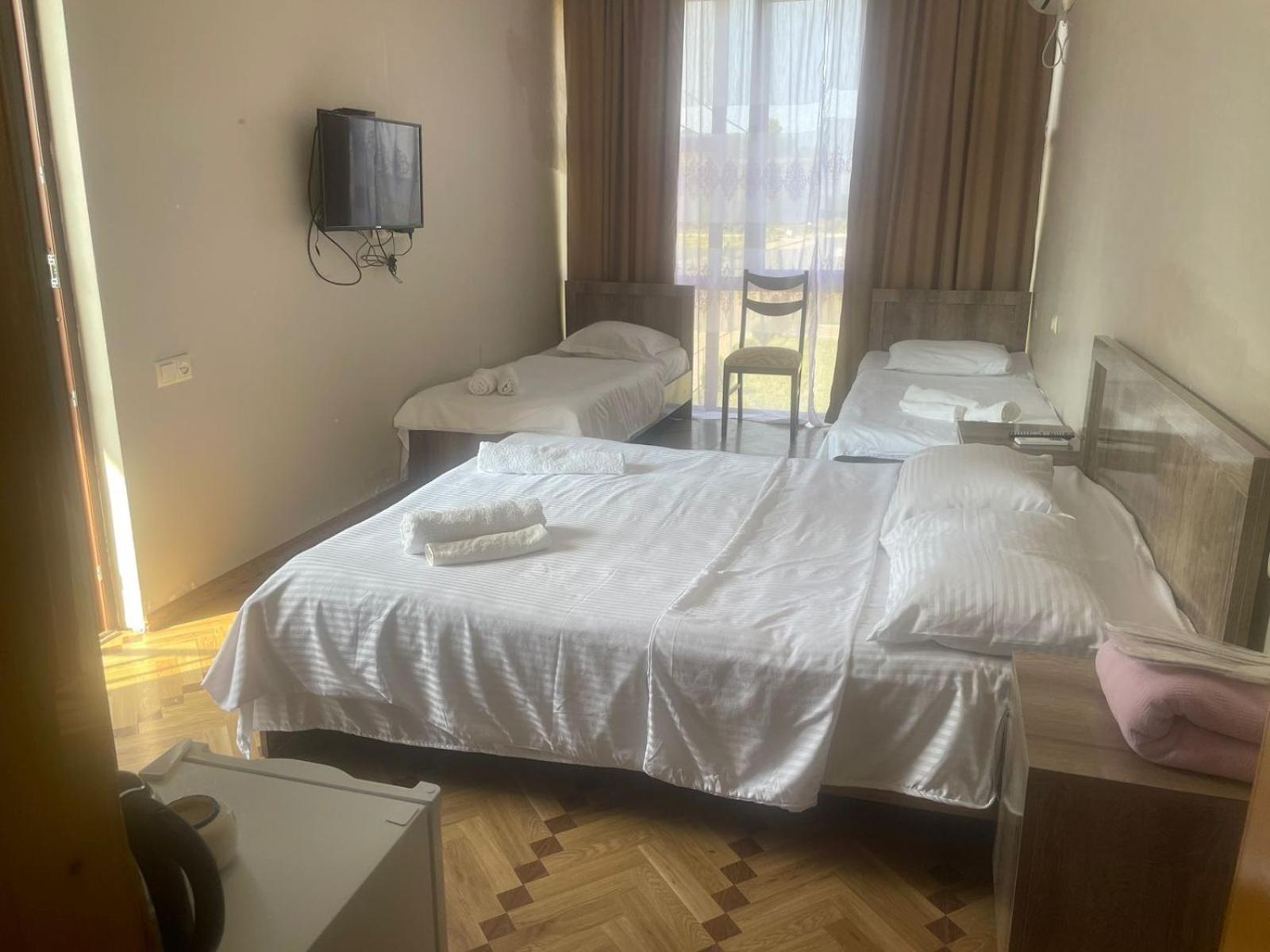 Hotel Guga كوبوليتي المظهر الخارجي الصورة